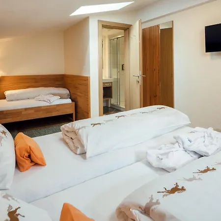 Naturhotel Feriengut Darrehof Отель Серфаус