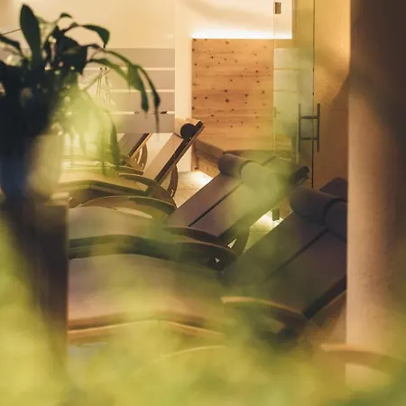 Familien Und Naturhotel Darrehof 4* Serfaus