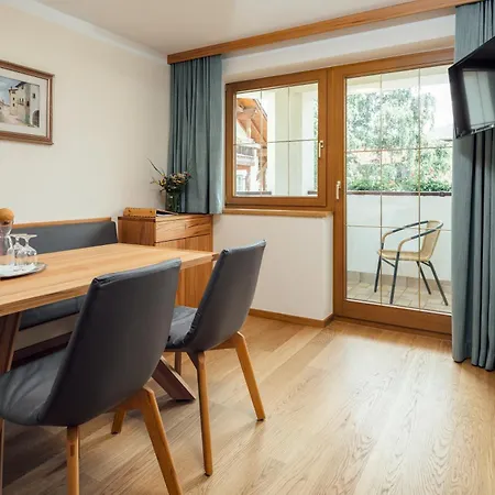 Отель Naturhotel Feriengut Darrehof Серфаус