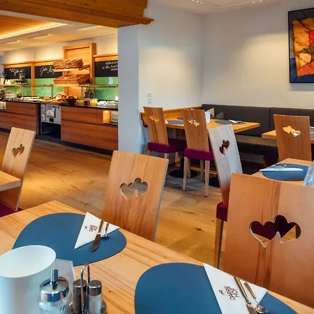 Familien Und Naturhotel Darrehof Serfaus